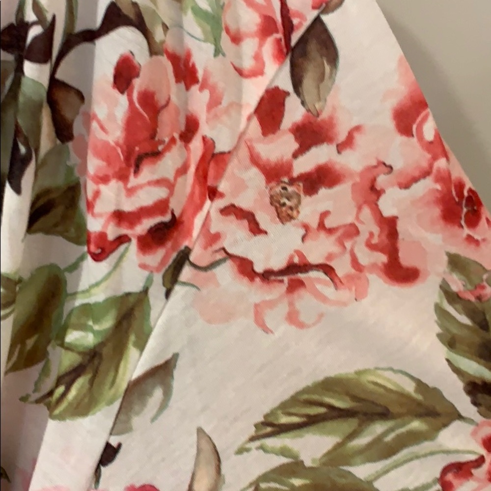 Floral Brie Robe - Picture 2 of 3